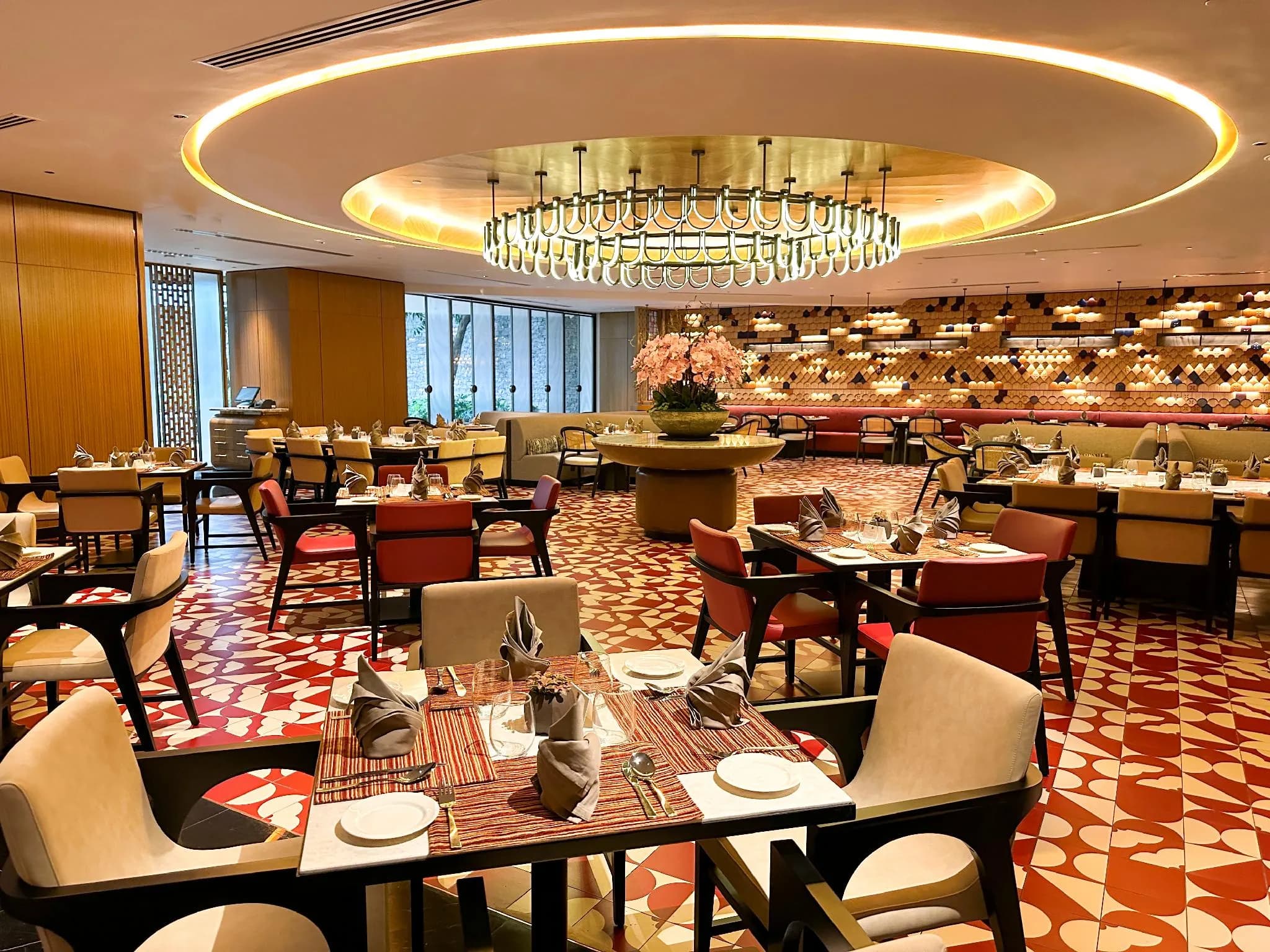 One World Hotel