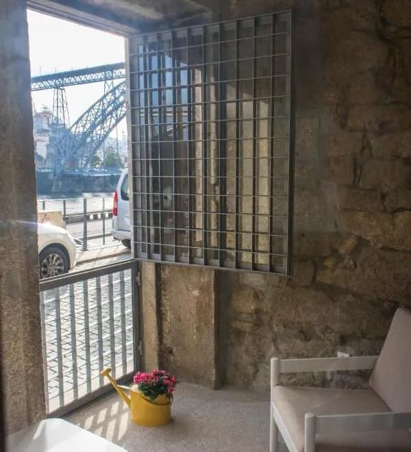 Oporto Trendy River