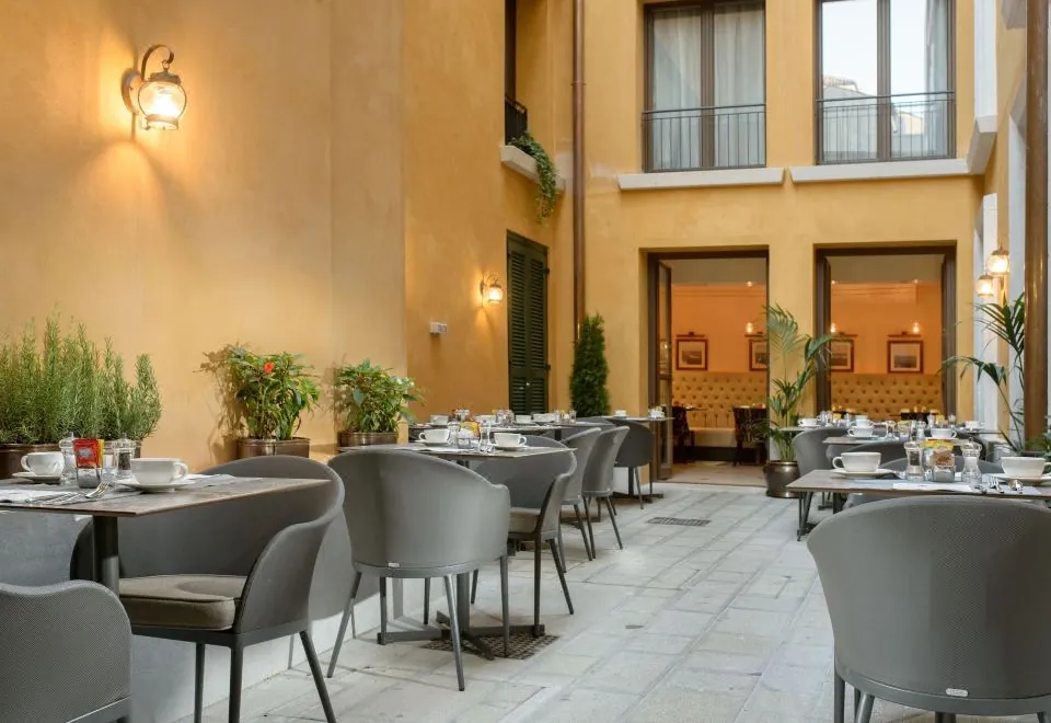 Palazzo Veneziano - Venice Collection