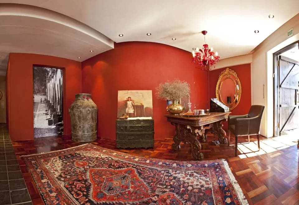Rouge on Rose Boutique Hotel