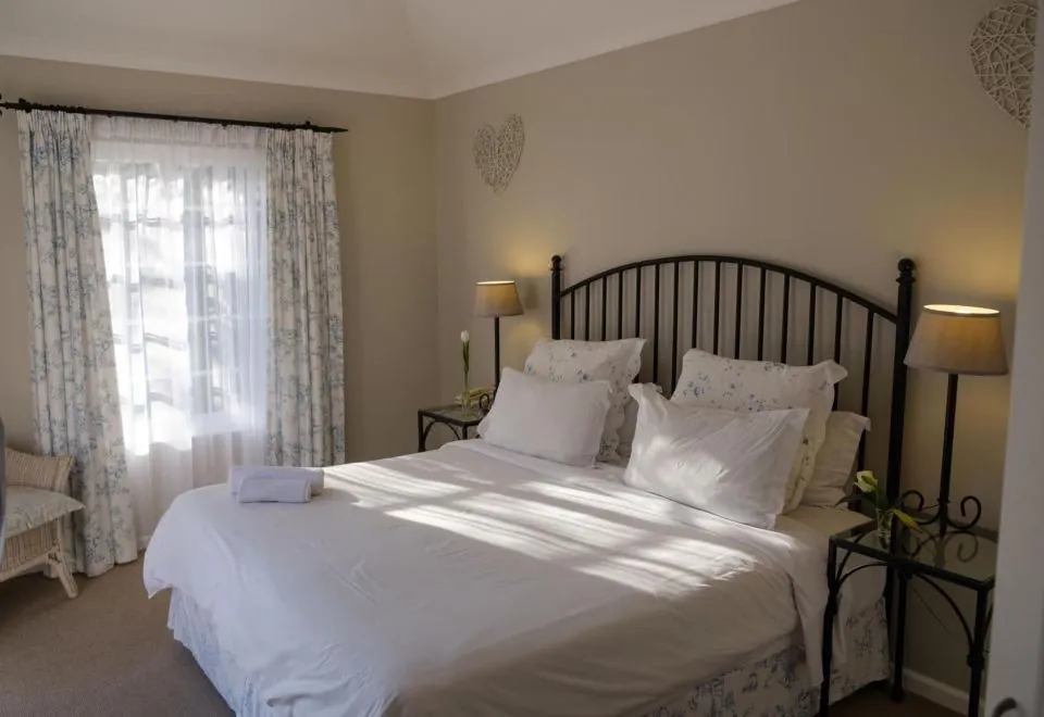 White Lodge Constantia Guest House