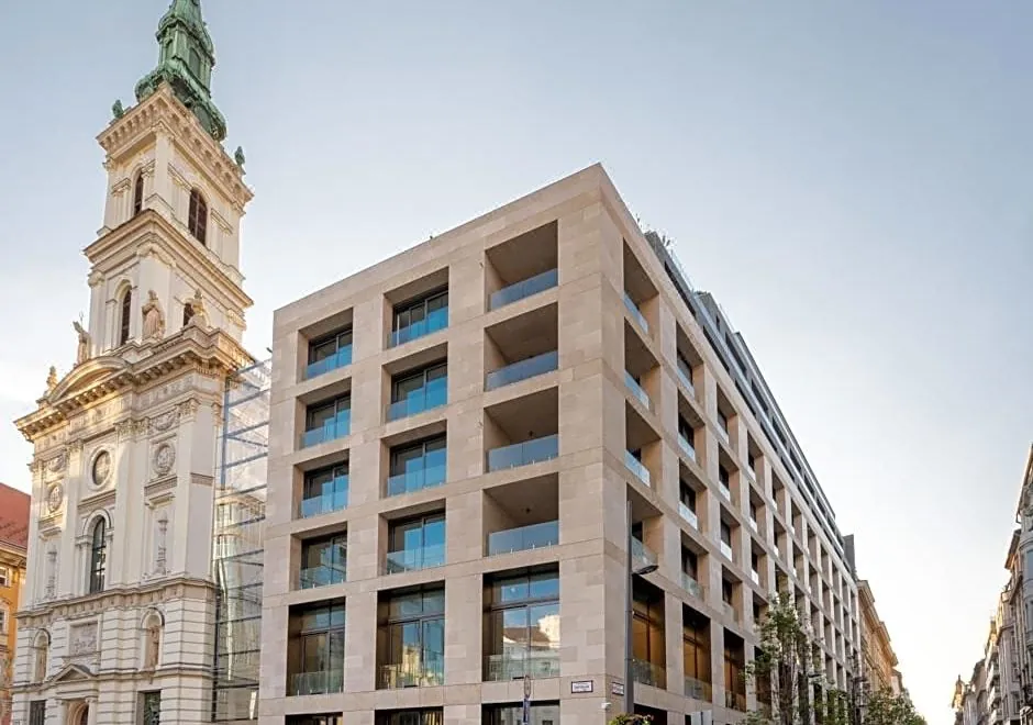 Emerald Hotel by Continental Group