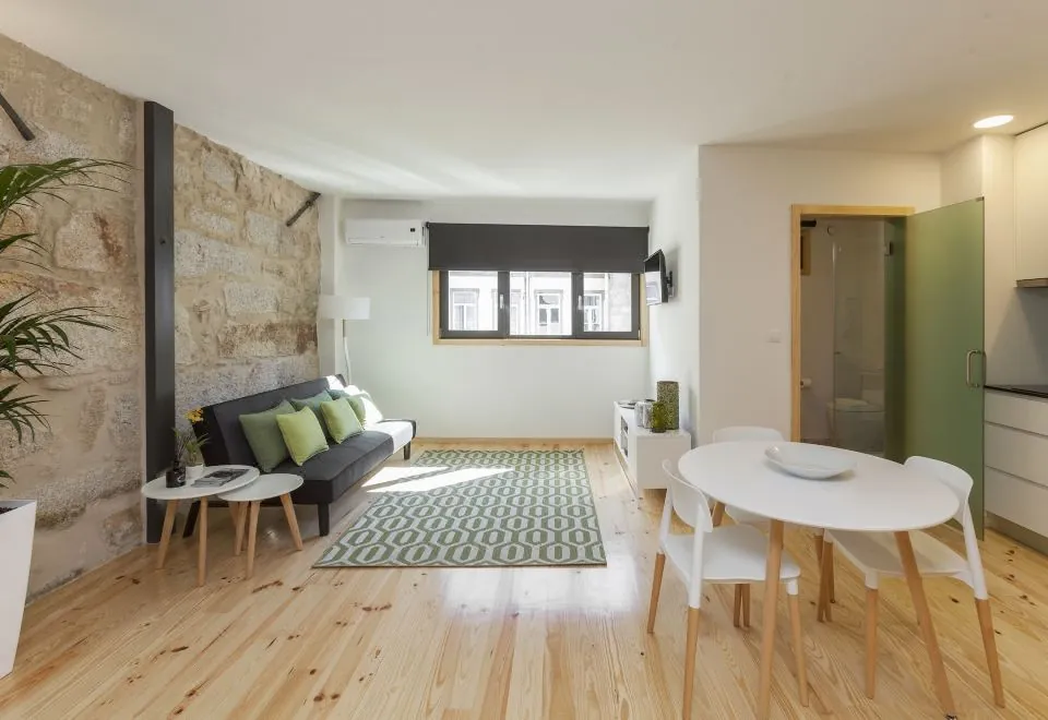 Oporto Local Studios