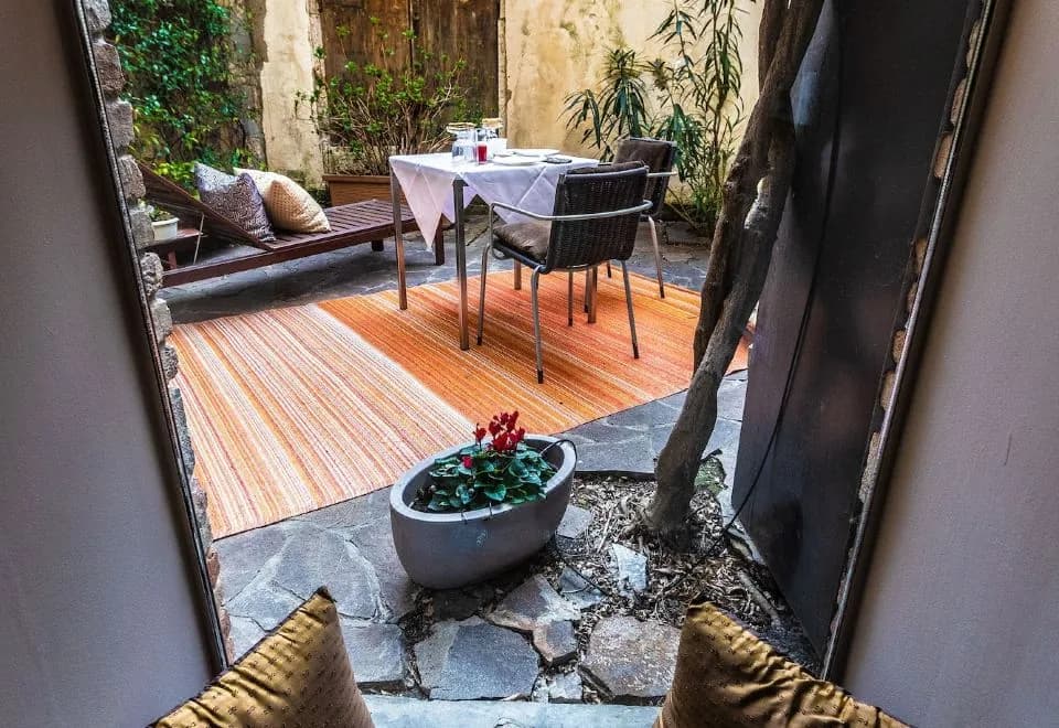 Avogaria 5 Rooms