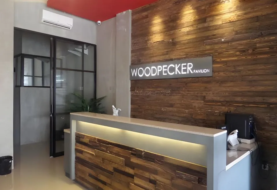 Wood Pecker Hotel