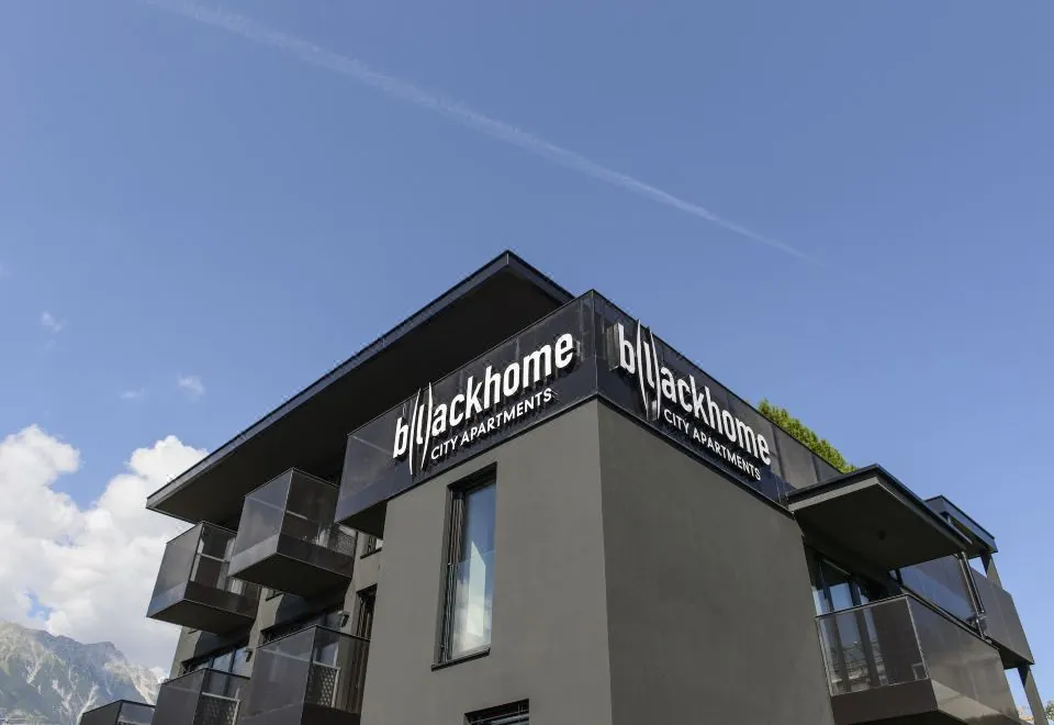 Blackhome Innsbruck City East