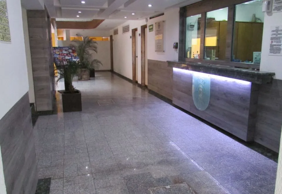 Hotel Mina