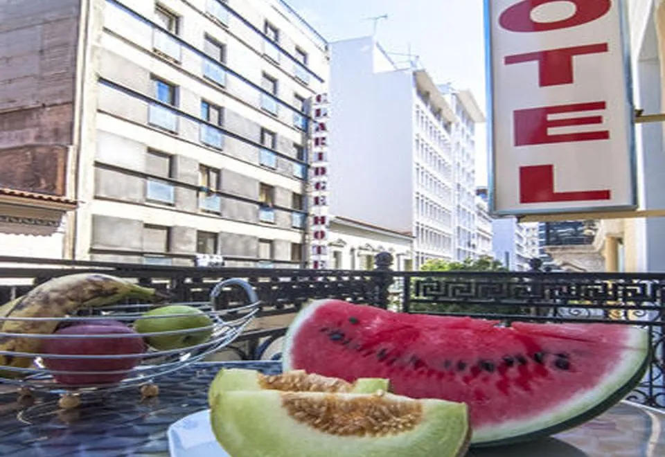 Elikon Hotel