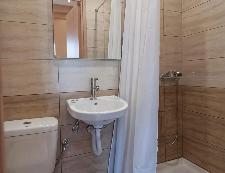 Elikon Hotel