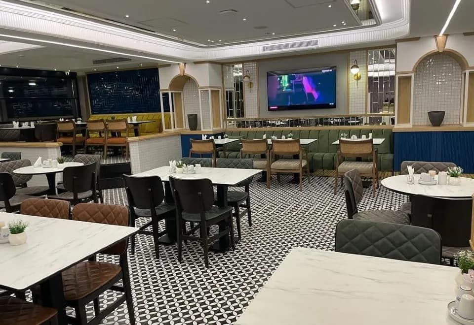 Hotel Eyfel