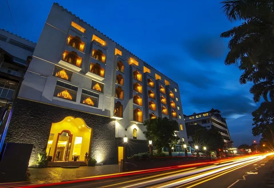 The Royal Kandyan