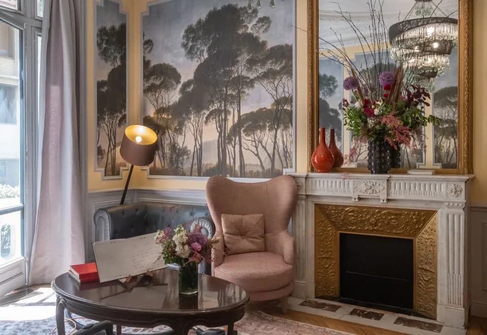Le Paris Singulier