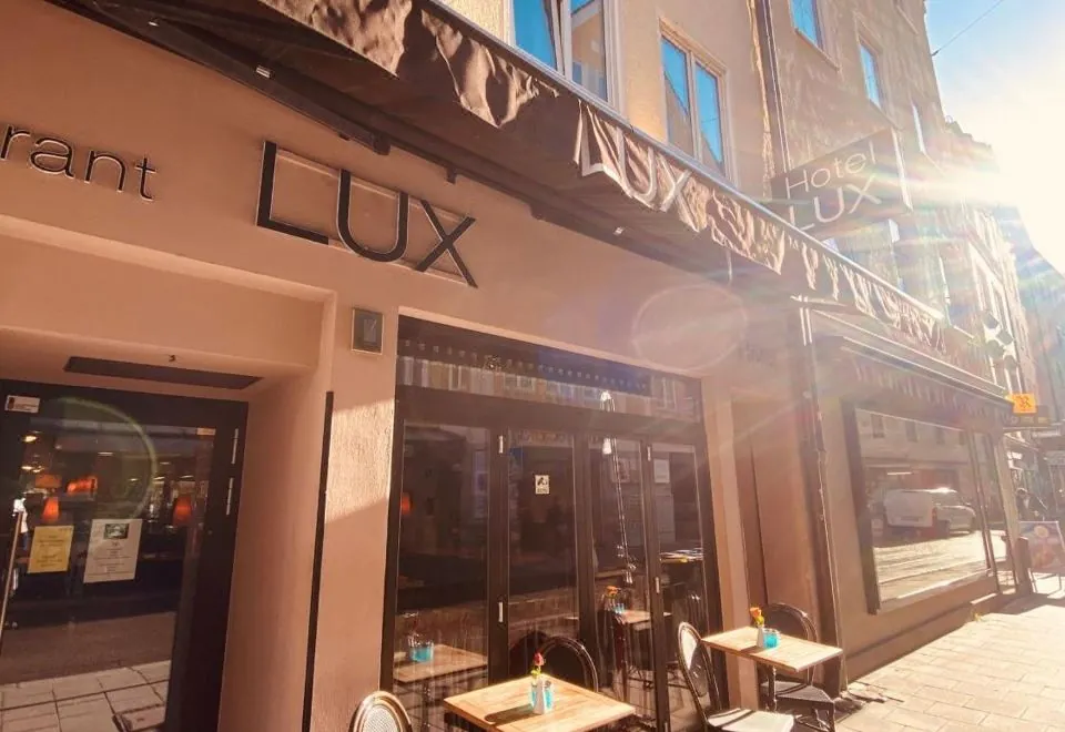 Hotel Lux