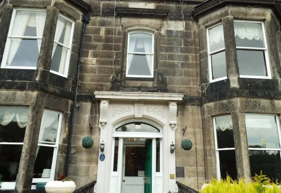 Alexander Guest House