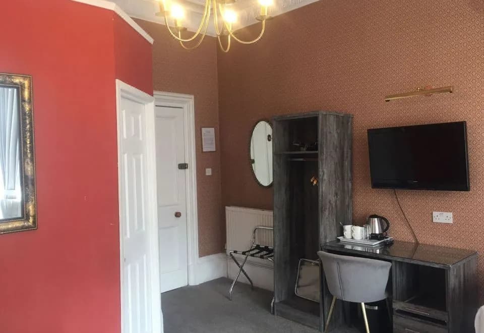 Alexander Guest House