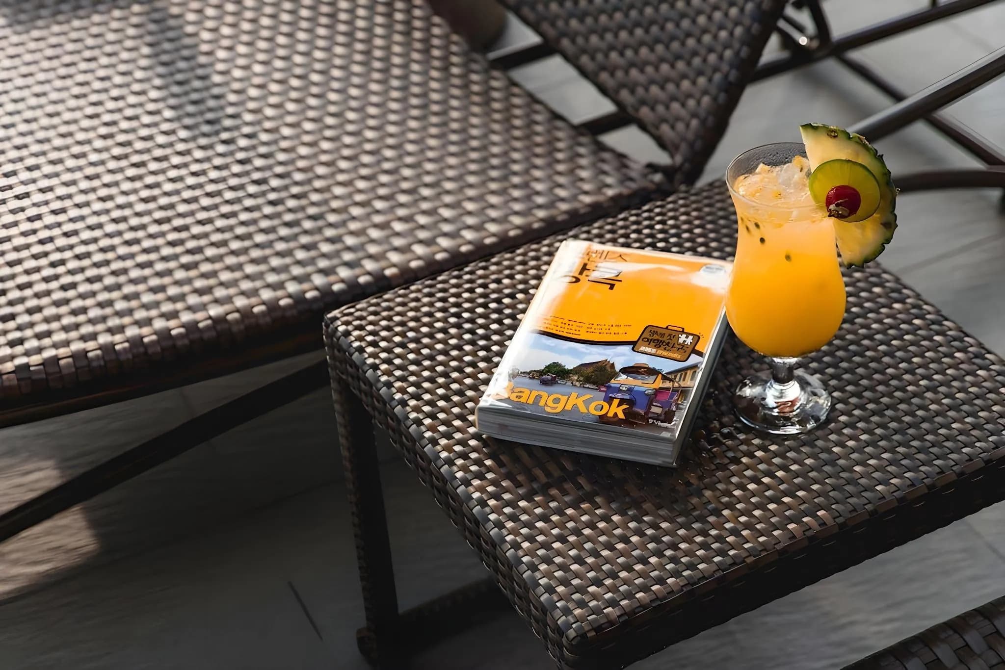 Adelphi Suites Bangkok