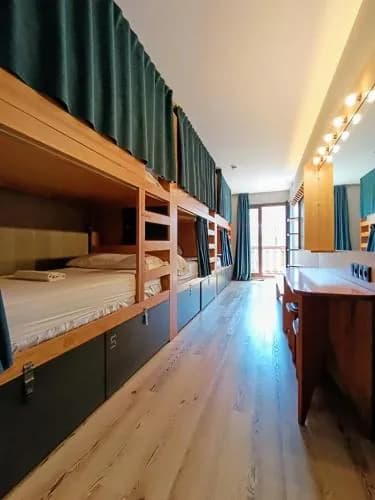 Yeah Barcelona Hostel