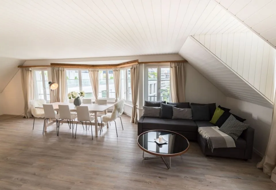 L?wenplatz Apartment near Station by Airhome