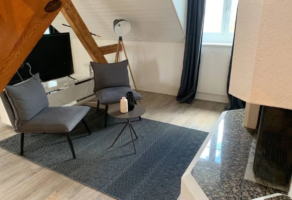 L?wenplatz Apartment near Station by Airhome