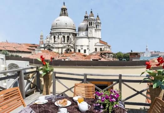 Accademia Charm Apartments