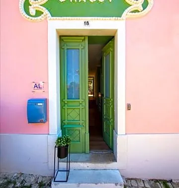 Sintra Green Chalet Bed & Breakfast