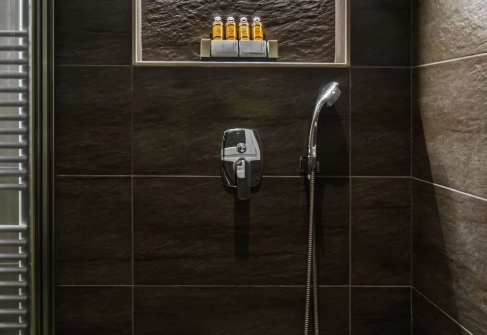Acropolis Exclusive Residence
