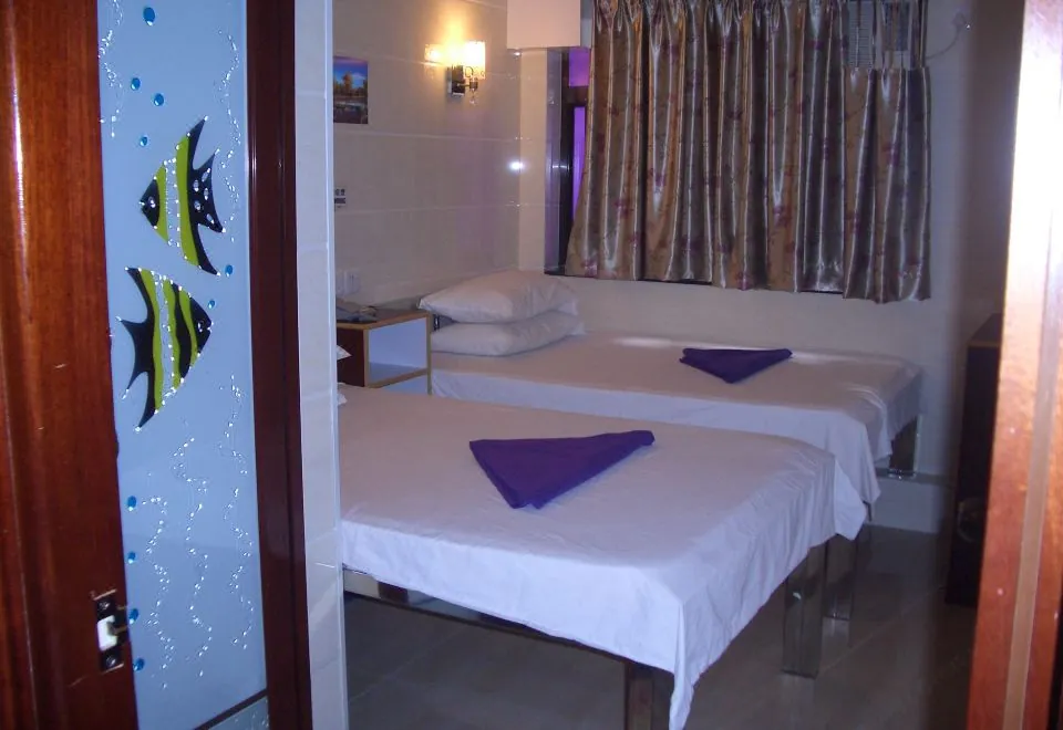 Maple Leaf Guest House