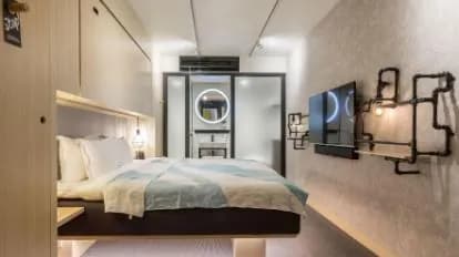 Hotel with Urban Deli