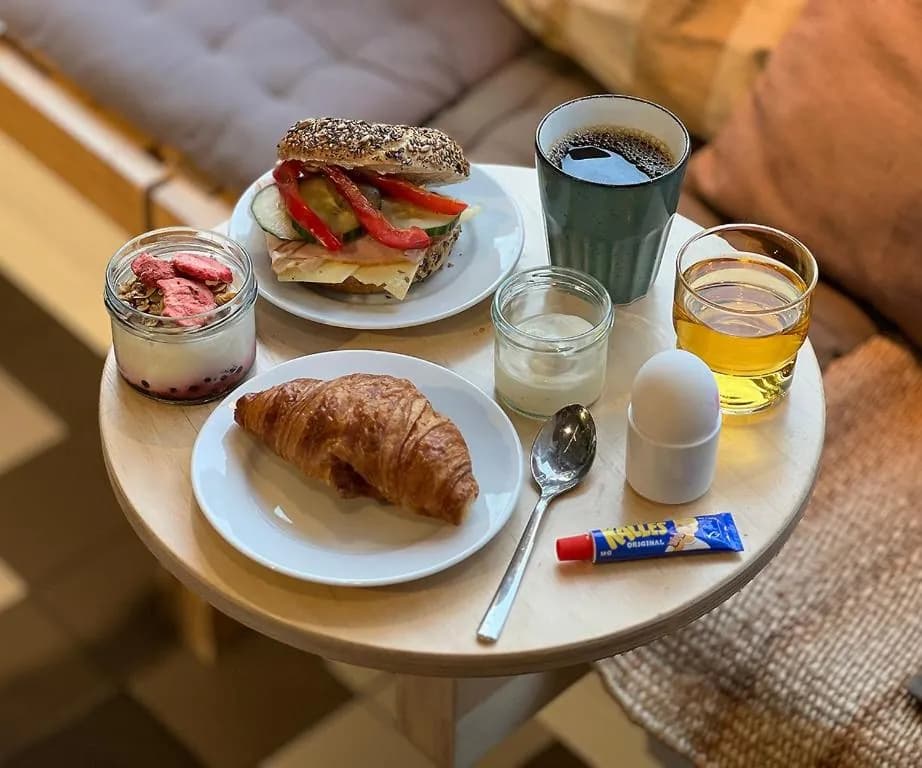 Hotel with Urban Deli