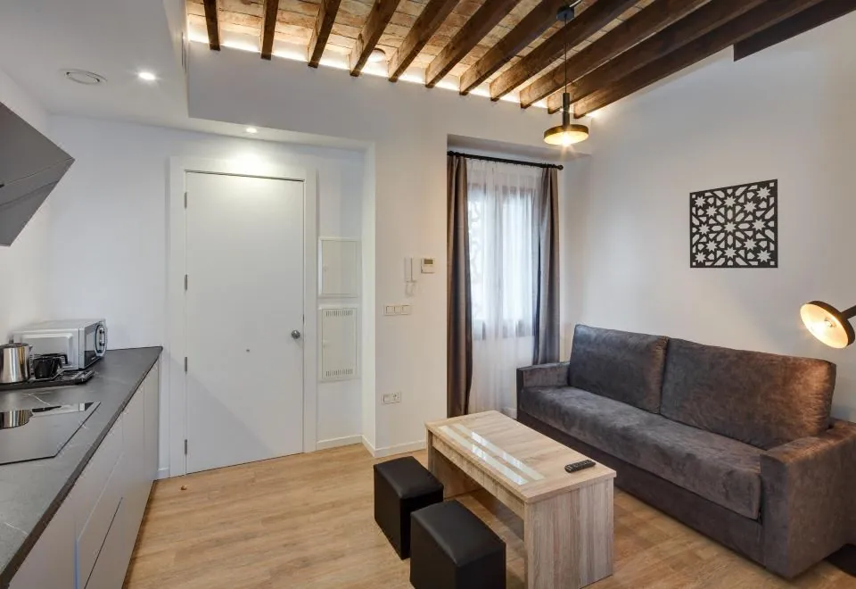 Sercotel Granada Suites