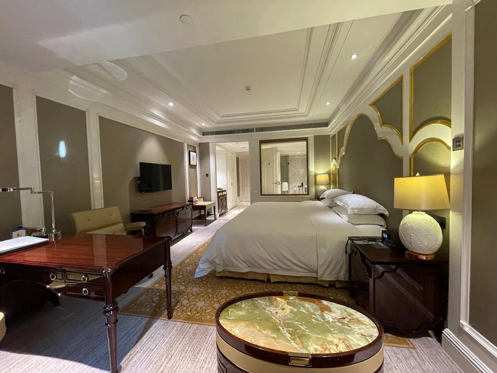 Estandon Hotel