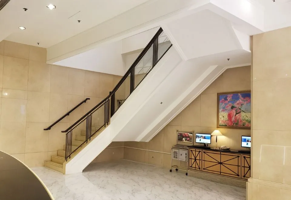 Ramada Hong Kong Grand View