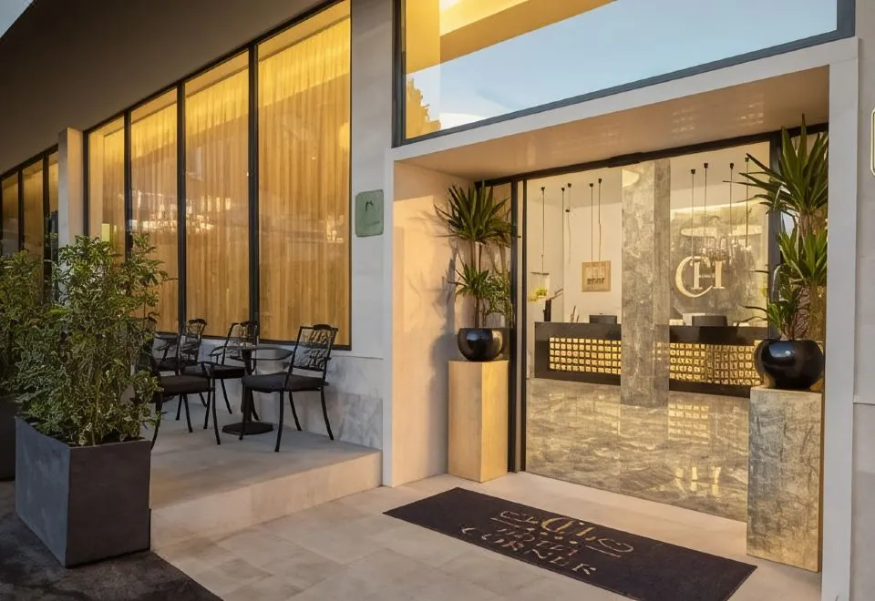 Hotel Corner