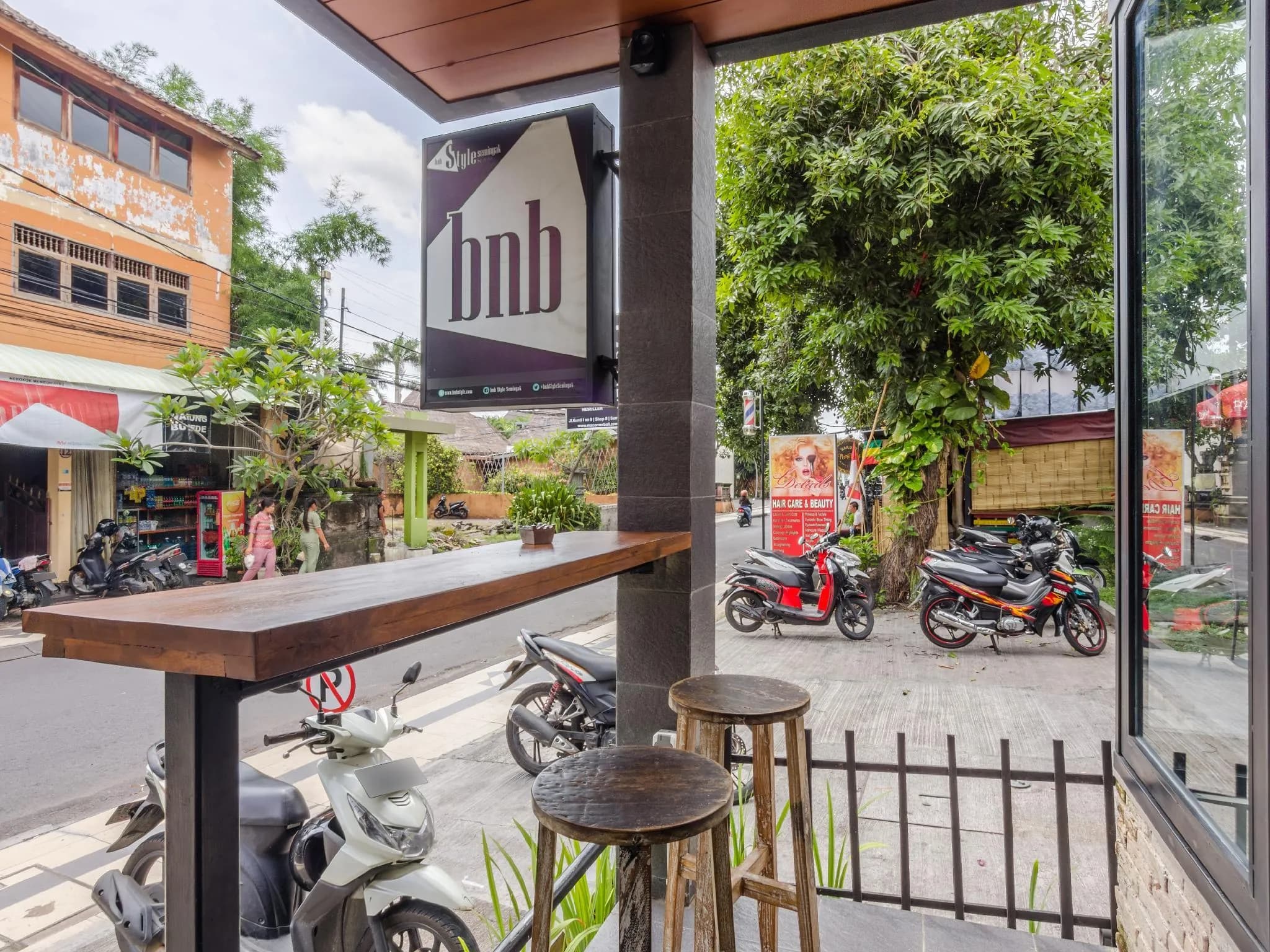 OYO 2854 COZY B&B Seminyak