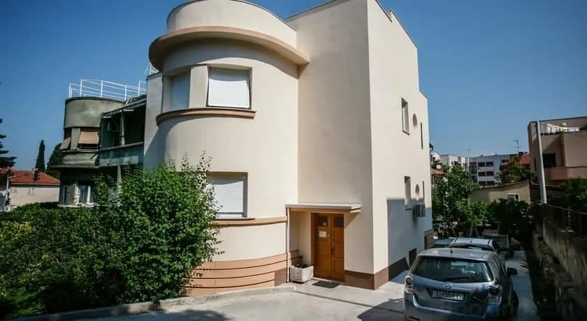 Villa Lole