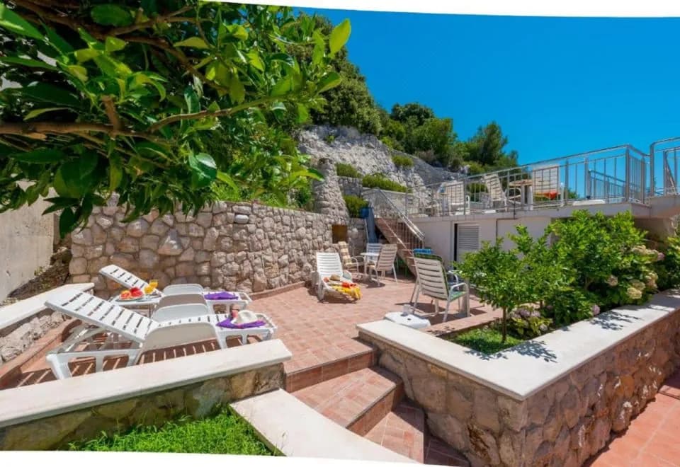 Villa Borna Apartments