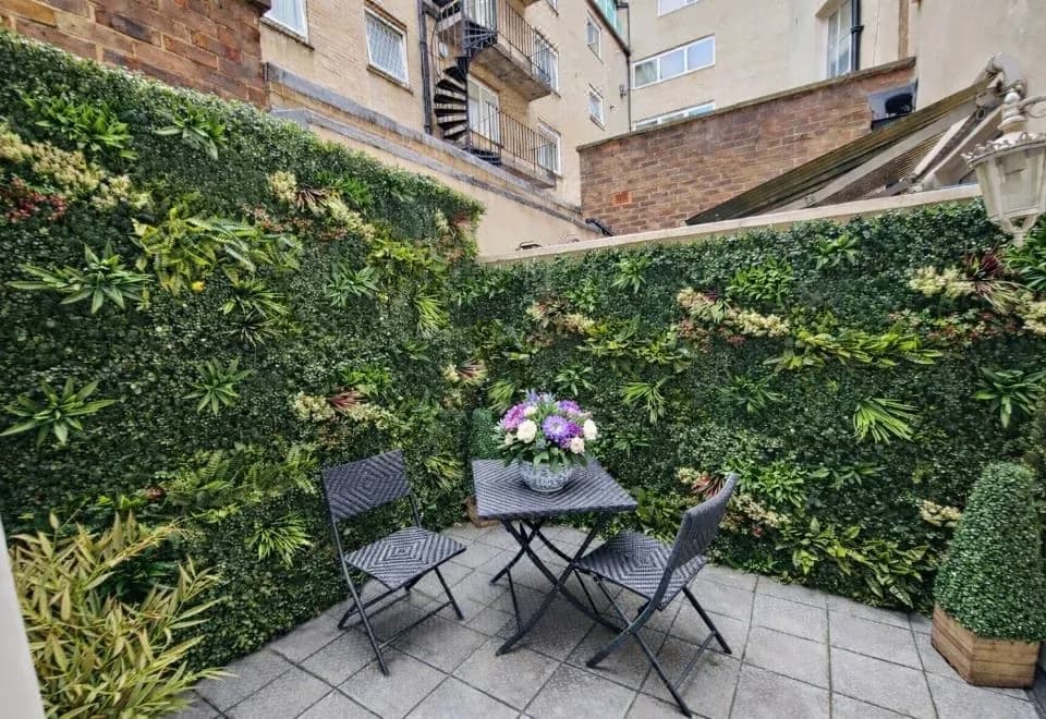 Park Lane Apartments/ Clarges St