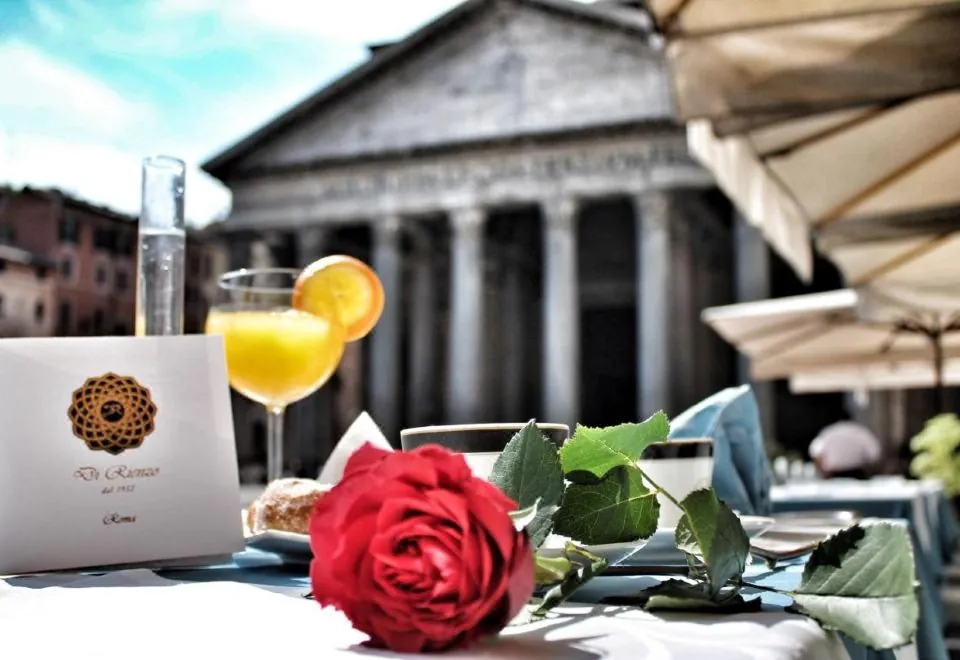 Di Rienzo Pantheon Palace