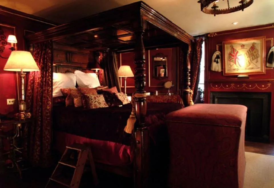 The Witchery by the Castle