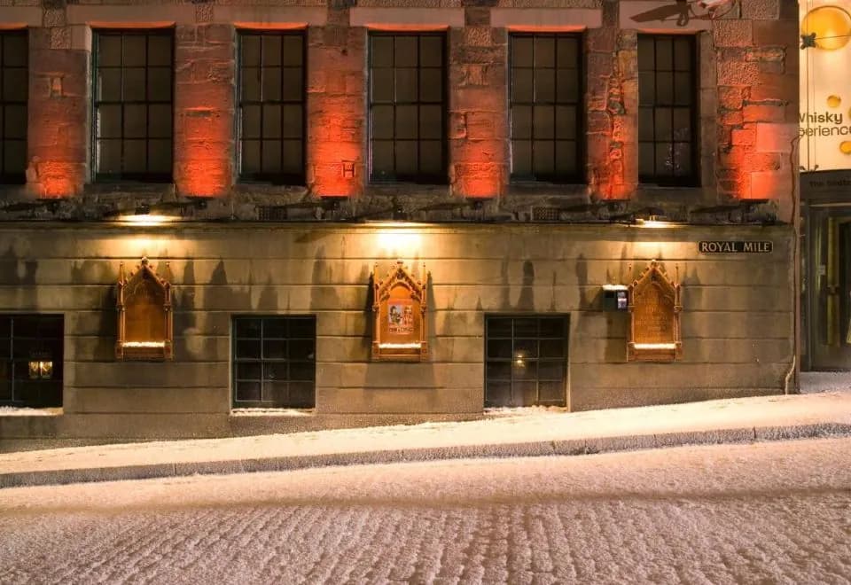 The Witchery by the Castle