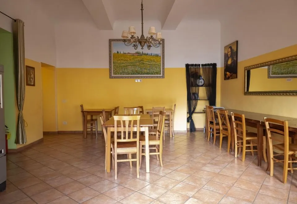 Emerald Palace Hostel