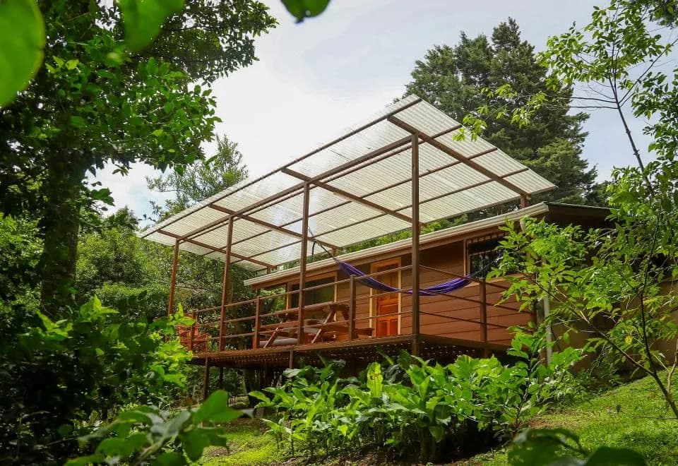 Los Pinos Cabins & Reserve