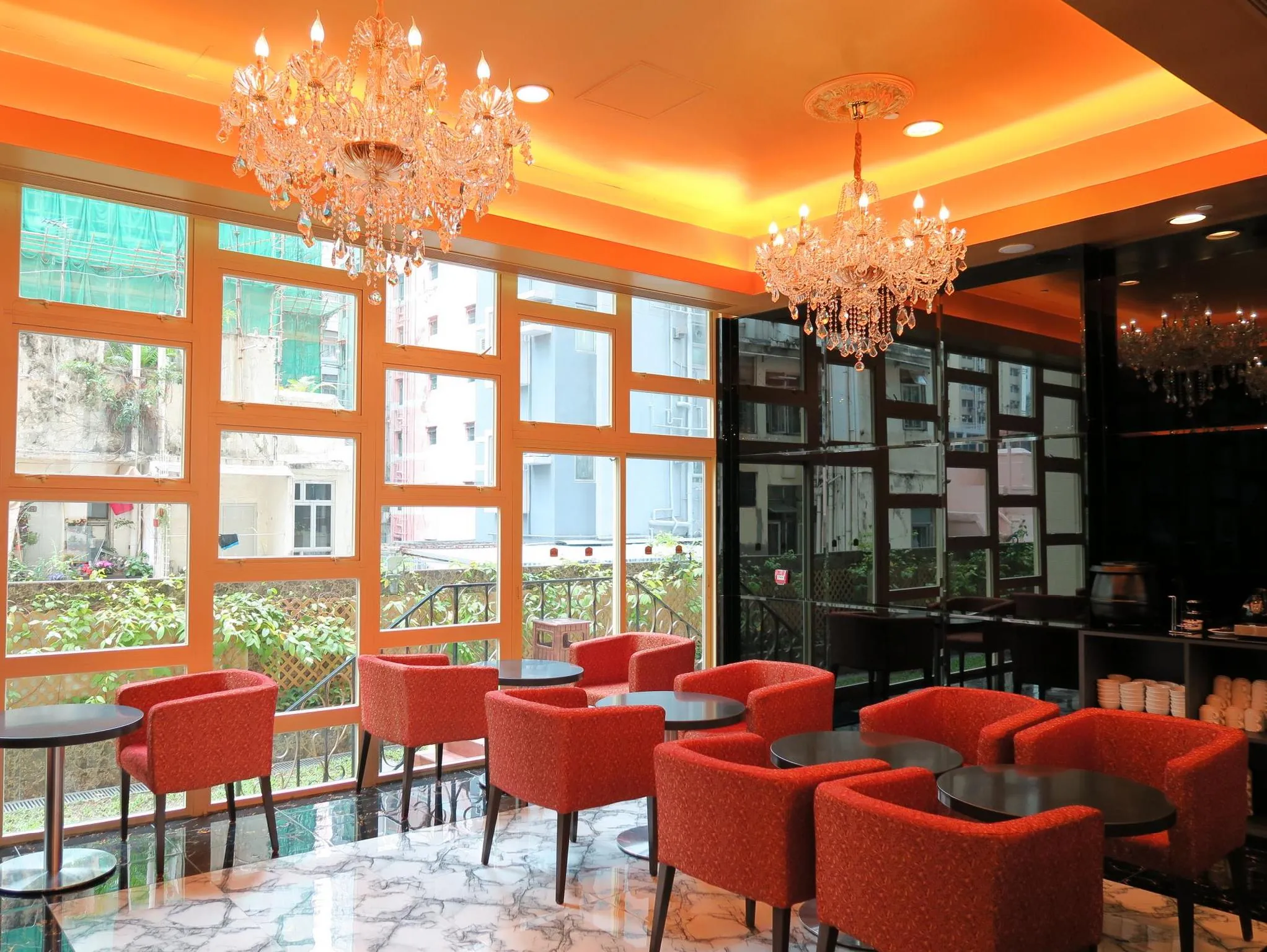 Grand City Hotel