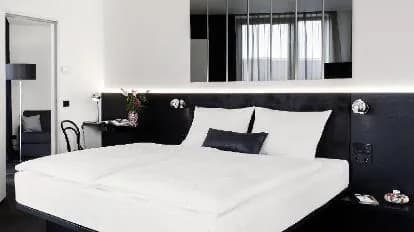 Hotel Amano Grand Central