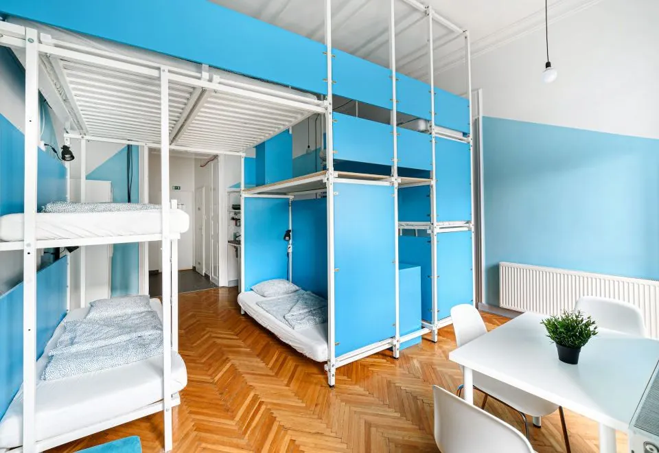 Avenue Hostel