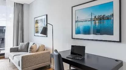 Meriton Suites Coward Street