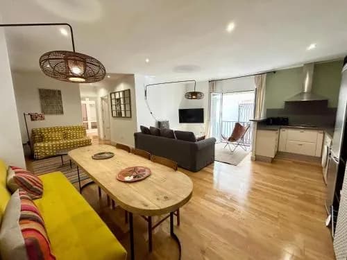 The Zentral Suites & Apartments