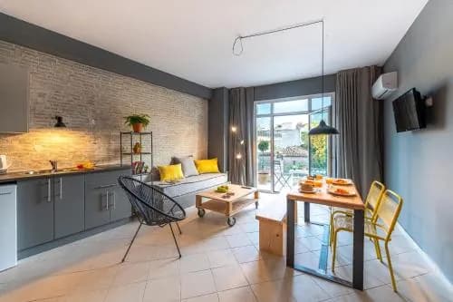 Boutique Studios & Apartments - by Avelink
