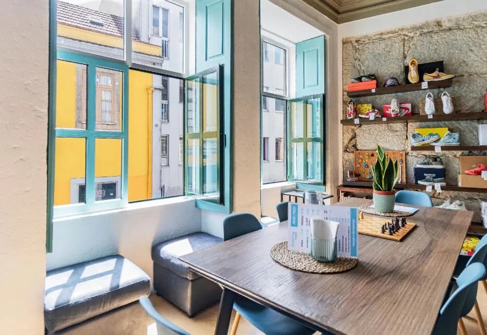 Invictus Hostel