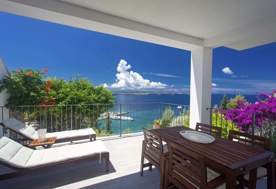 Blue Bay Residence